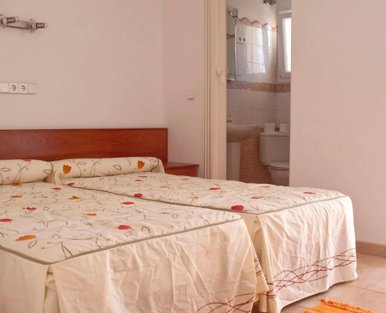 ** Pensjonat Fonda Las Palmeras Font de sa Cala Hiszpania