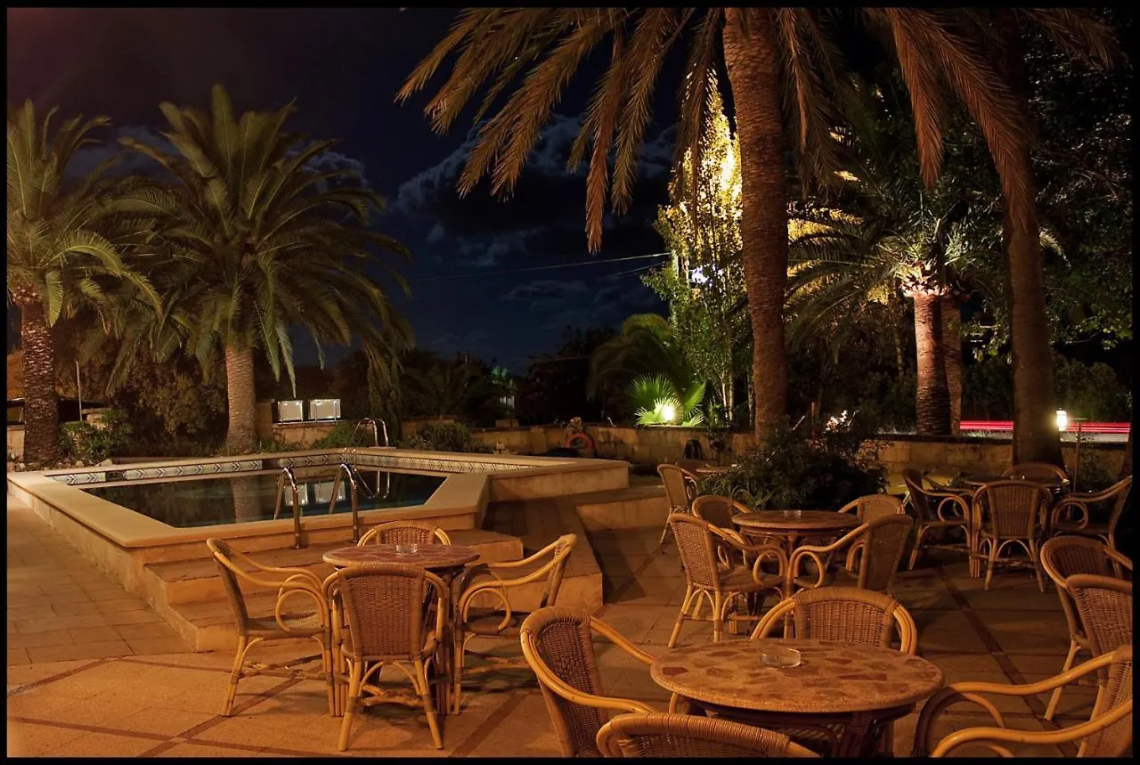 Guest house Fonda Las Palmeras Font de sa Cala